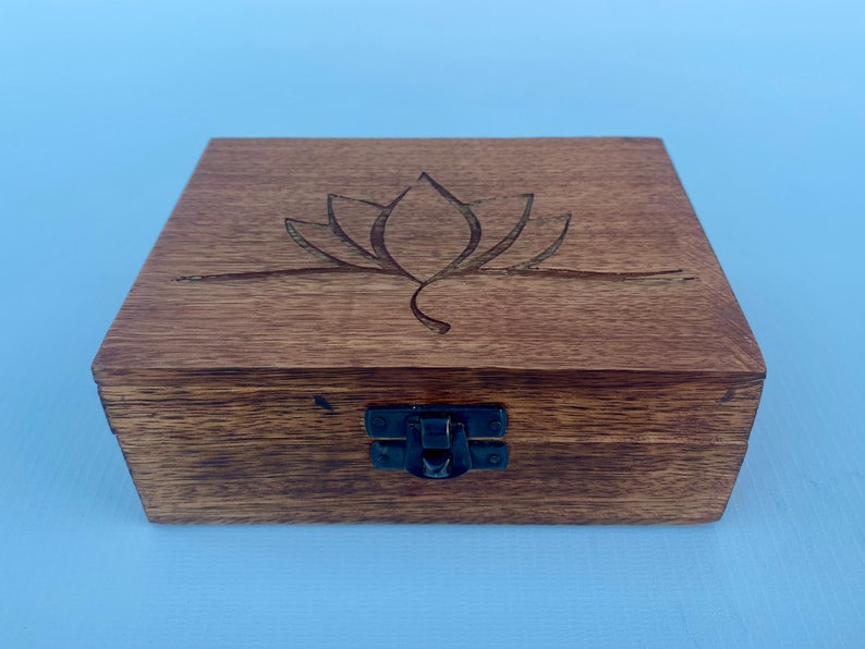 Lotus Box - White Oak